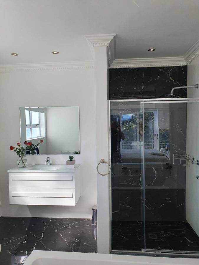Strode House Holiday home *