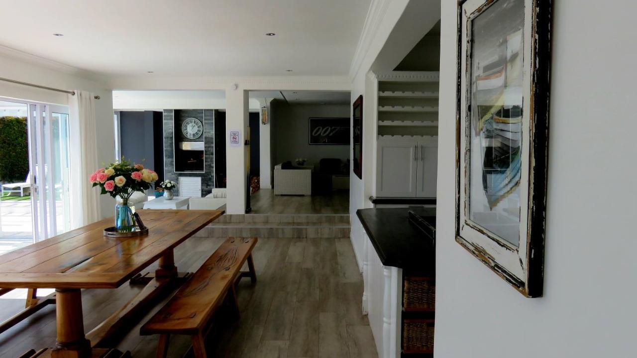 Strode House Holiday home *